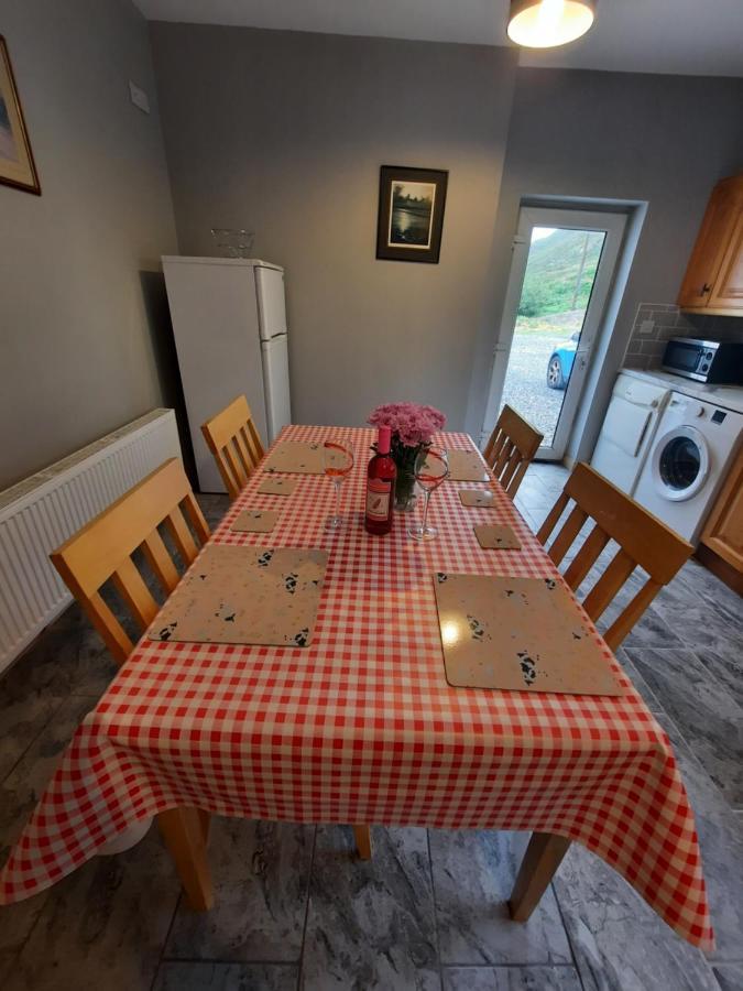 Conneelys Cottage, Connemara, Clifden, H71Y096 Εξωτερικό φωτογραφία